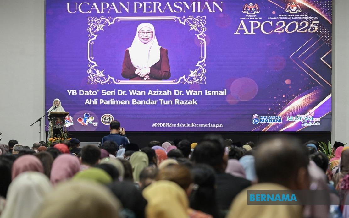 Nation's Strength Built on Ethical, Compassionate Citizens, Says Dr Wan Azizah