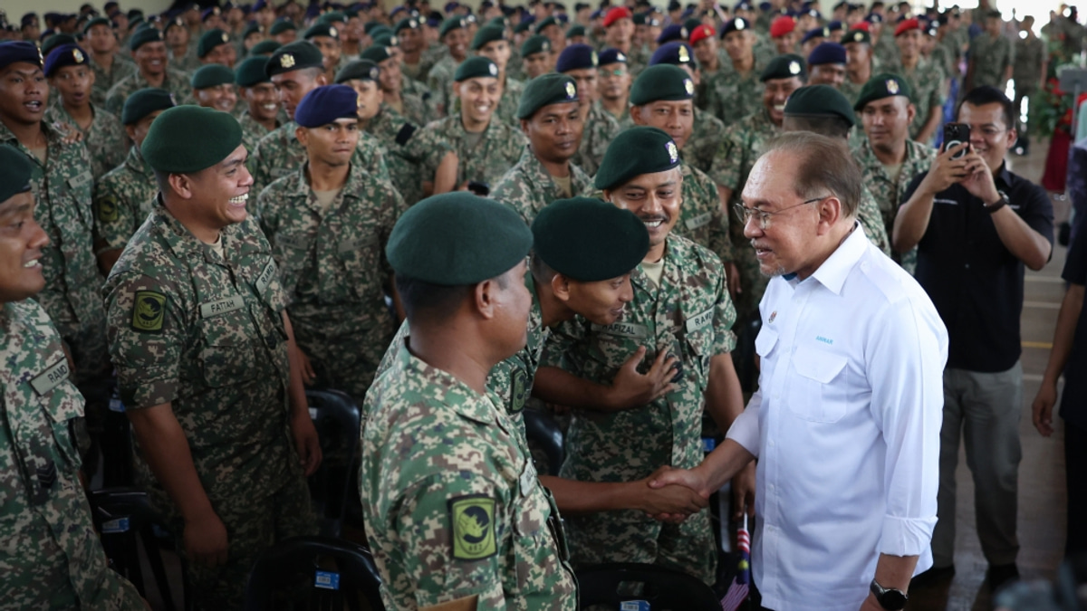 Anwar defends Bumiputera policy as KL Malay reserve land project shows commitment
