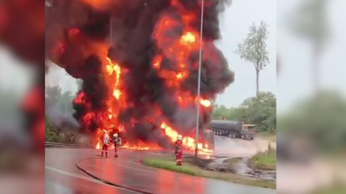 Fuel tanker driver detained as investigations begin into Temerloh collision that killed two