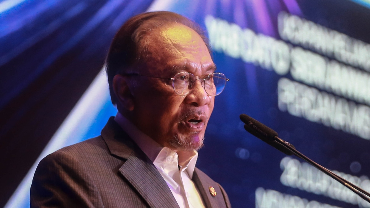 Anwar Makes Final Push for Negeri Sembilan Voters Ahead of State Election