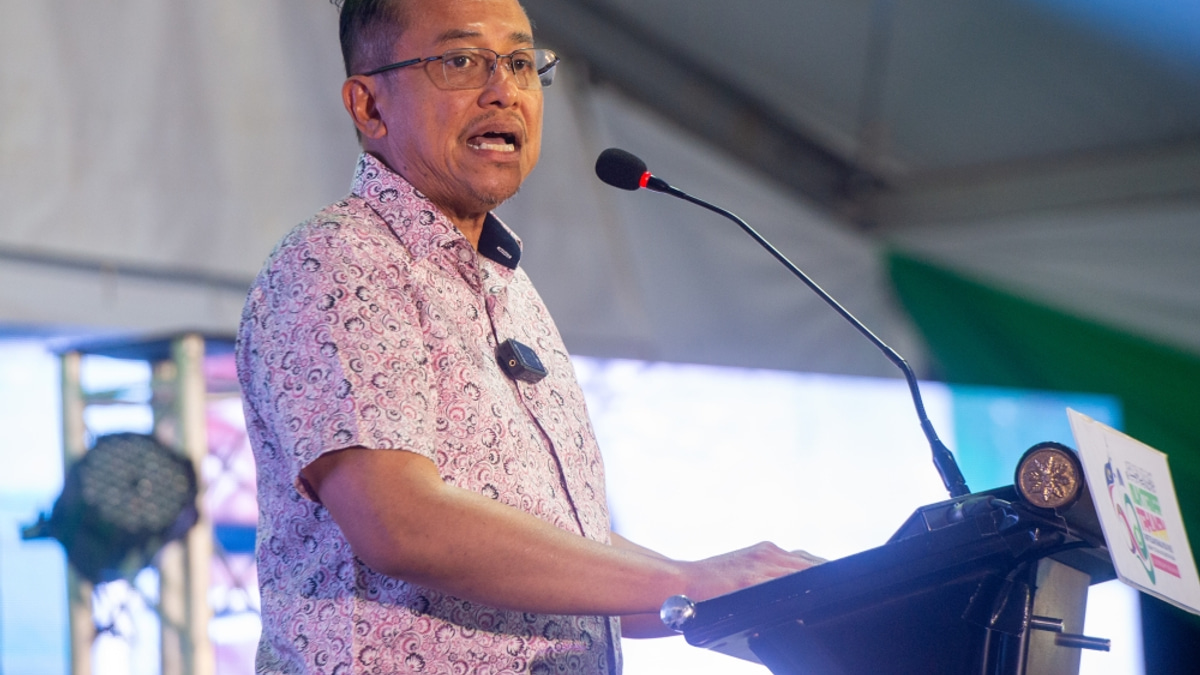 Samsuri Defends Coalition Talks with PAS, Contradicts Muhyiddin's Claims