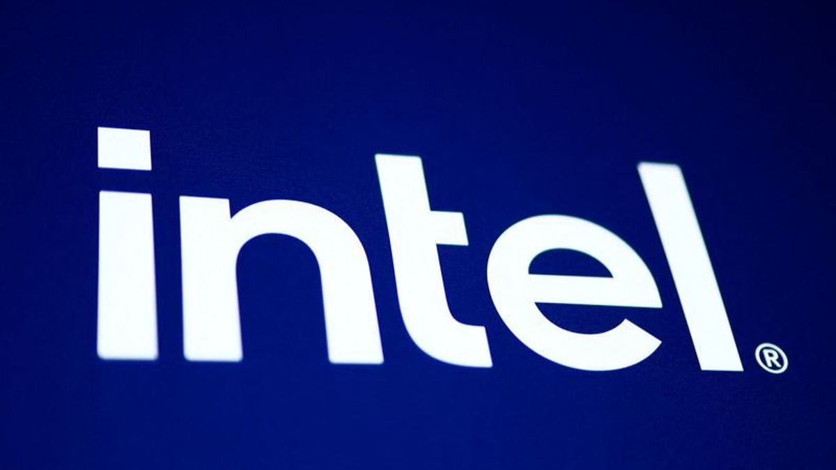 Intel commits €5 billion to expand Irish semiconductor manufacturing amid AI boom