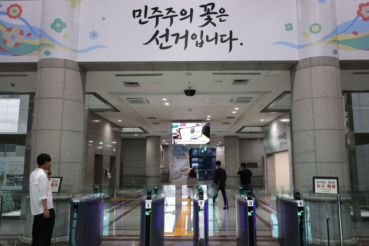 South Korea's election body faces investigation over data tampering linked to ballot shortages