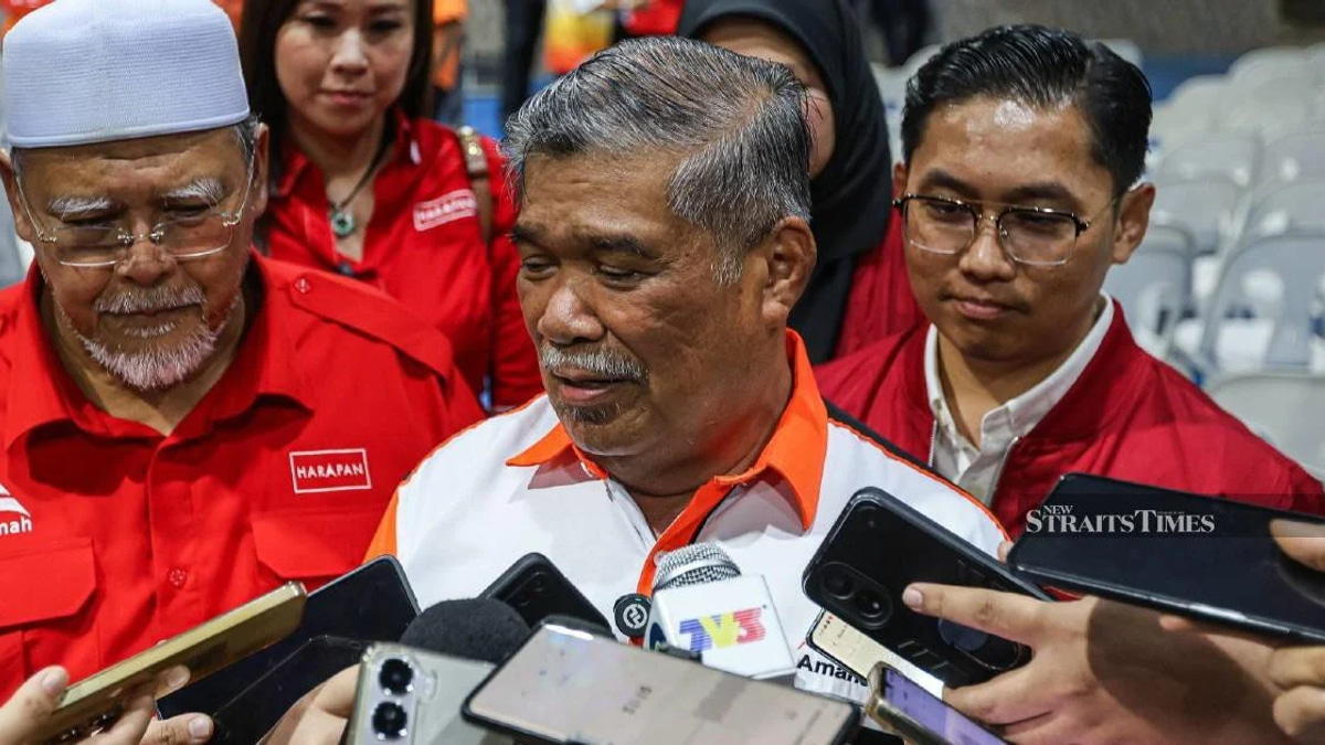 Amanah's Mat Sabu Accuses PAS of Issuing Inconsistent Political Directives