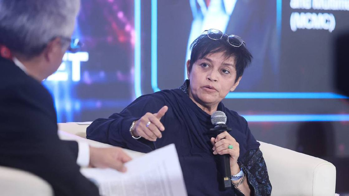 Digital watchdog must enforce fair rules online during elections, says Azalina
