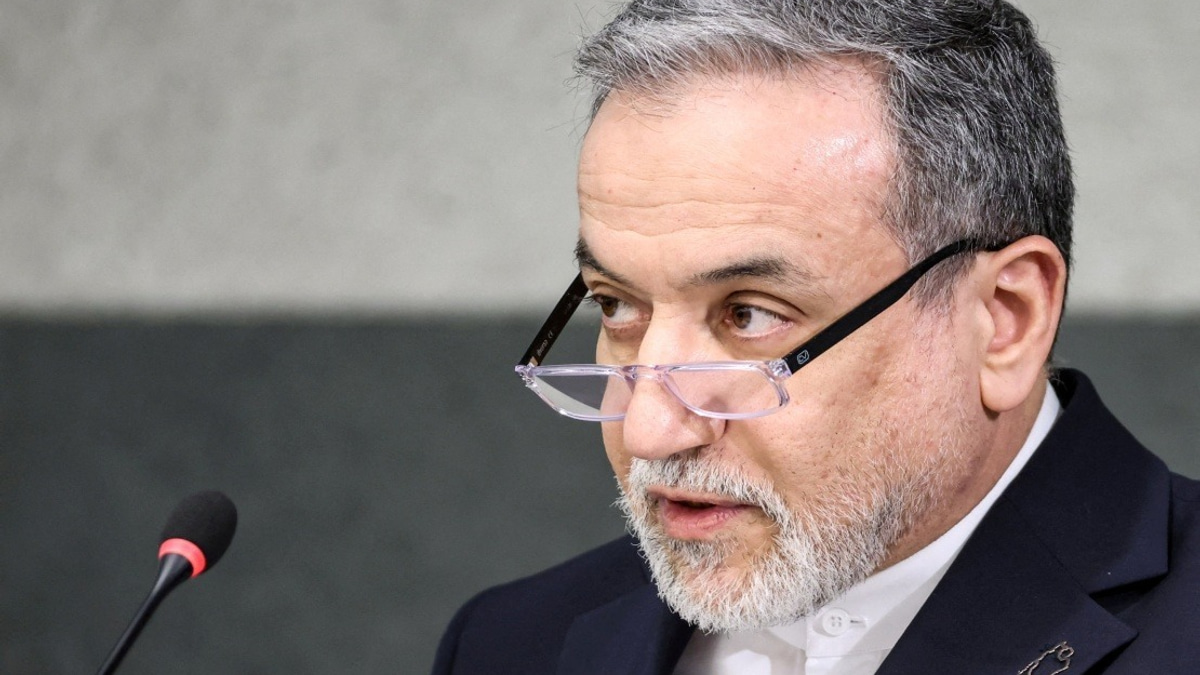 Iran Claims Guardianship of Strait of Hormuz as Trump Threatens Shipping Fees