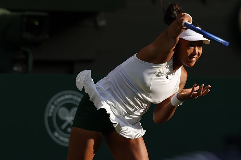 Osaka's Brilliant Display Topples Top Seed Sabalenka at Wimbledon
