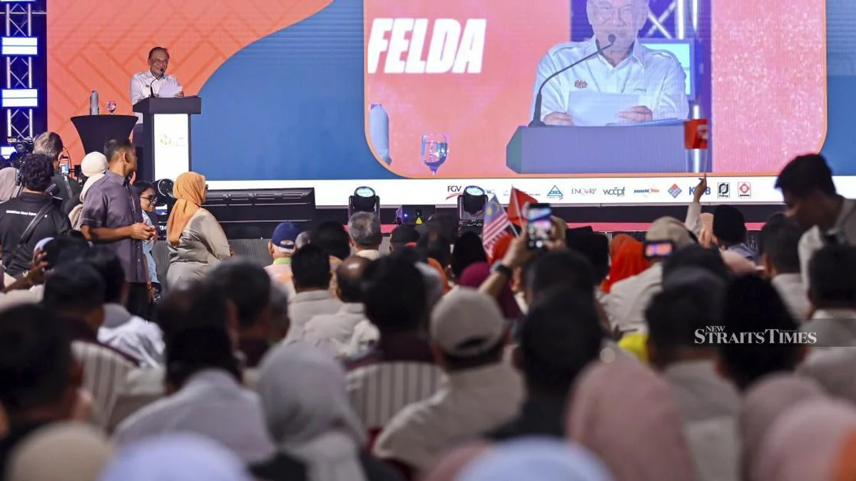 Anwar Cautions Felda Leadership Over RM980mil Debt as Governance Reform Looms