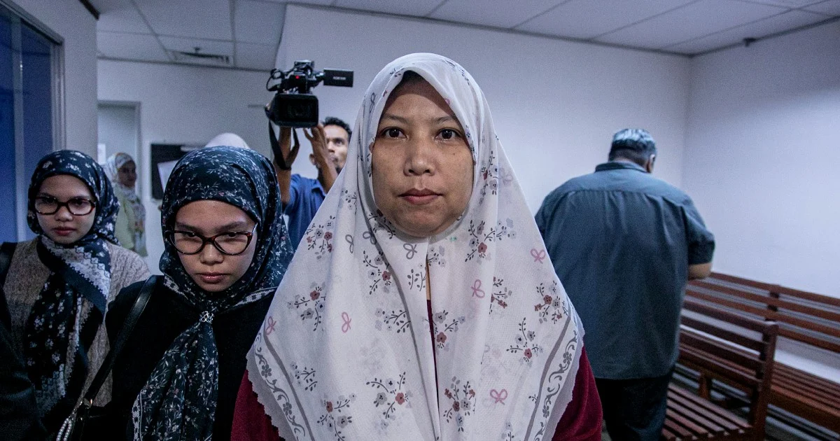 Woman Fined RM500 for Assaulting Sultan of Perak During National Day Event