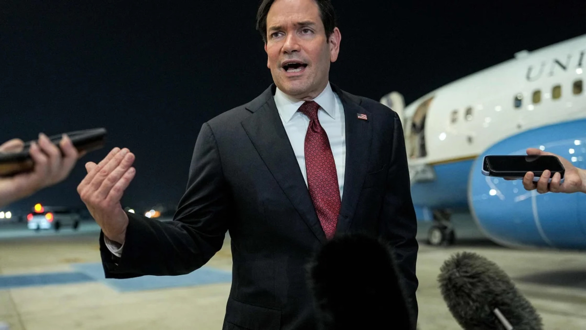 US Rejects Iran's Proposed Strait of Hormuz Tolls as Nuclear Talks Face Early Obstacles