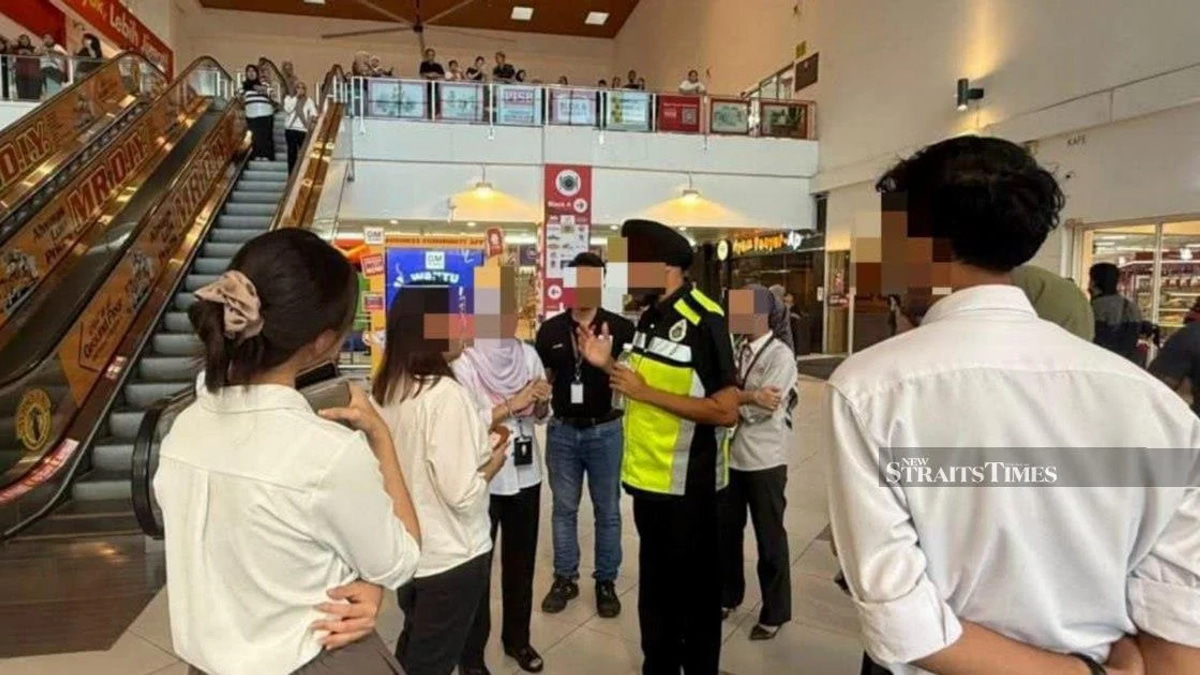 86 Undocumented Migrants Arrested in Immigration Raid at Klang Shopping Complex