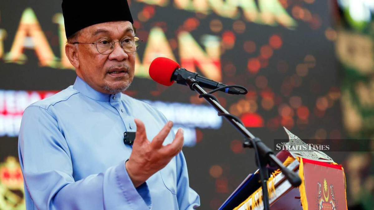 Another Petronas Tanker Expected to Arrive in Malaysia Next Month, Says PM Anwar