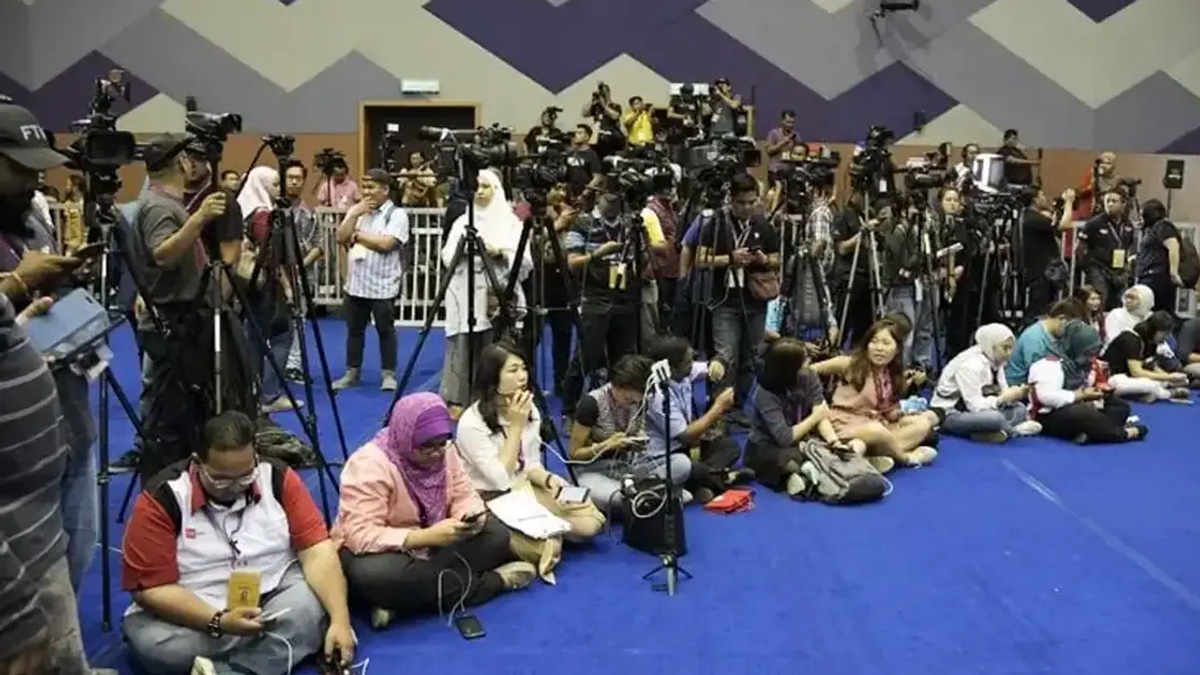 Prime Minister Defends Media Complaints Framework, Eyes Fair Oversight