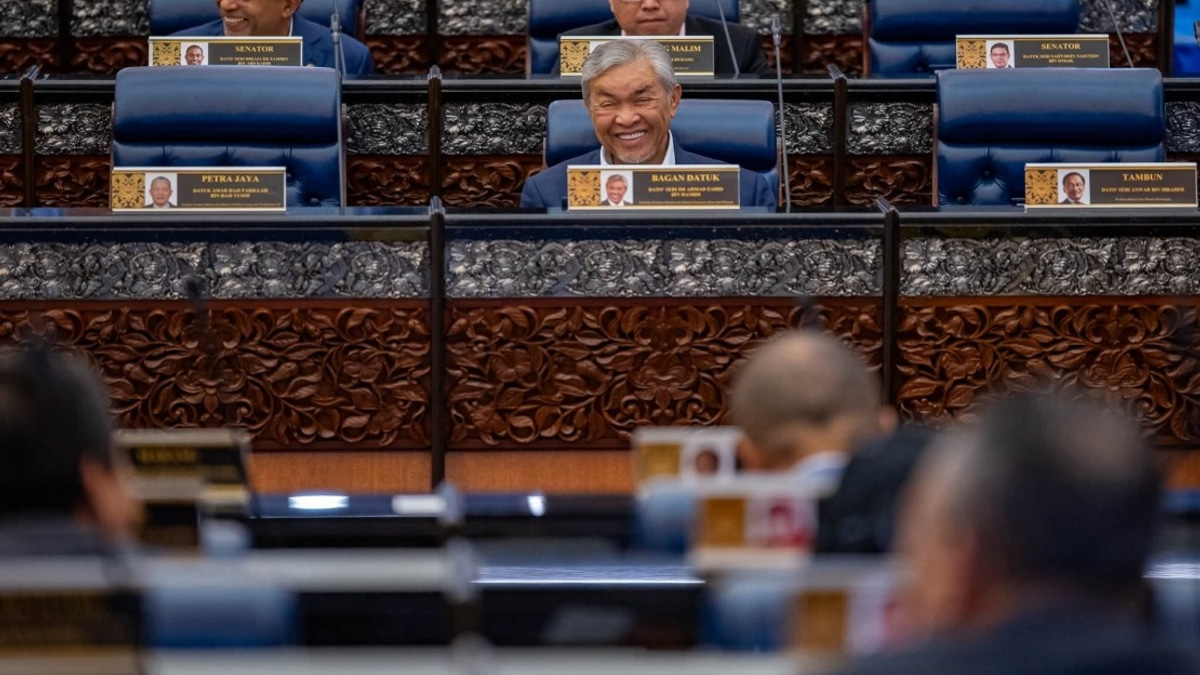 Zahid Urges Accountability Over Rhetoric as TH Scrutiny Intensifies