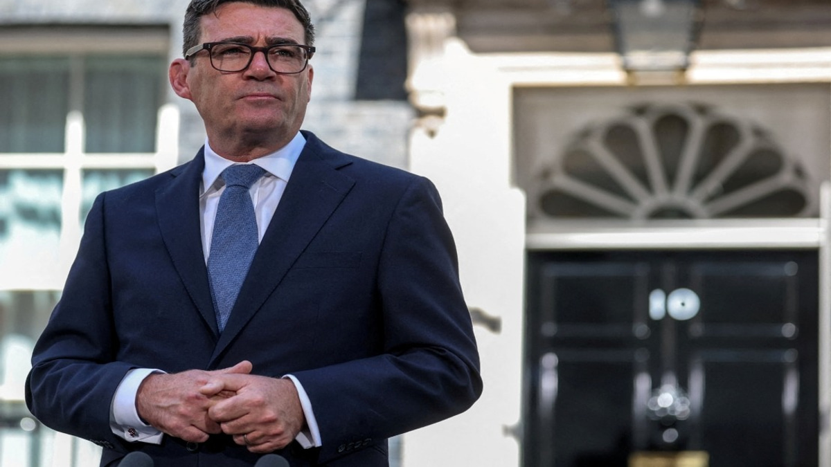 UK Moves Economic Power Away From London With Manchester 'No10 North' Office
