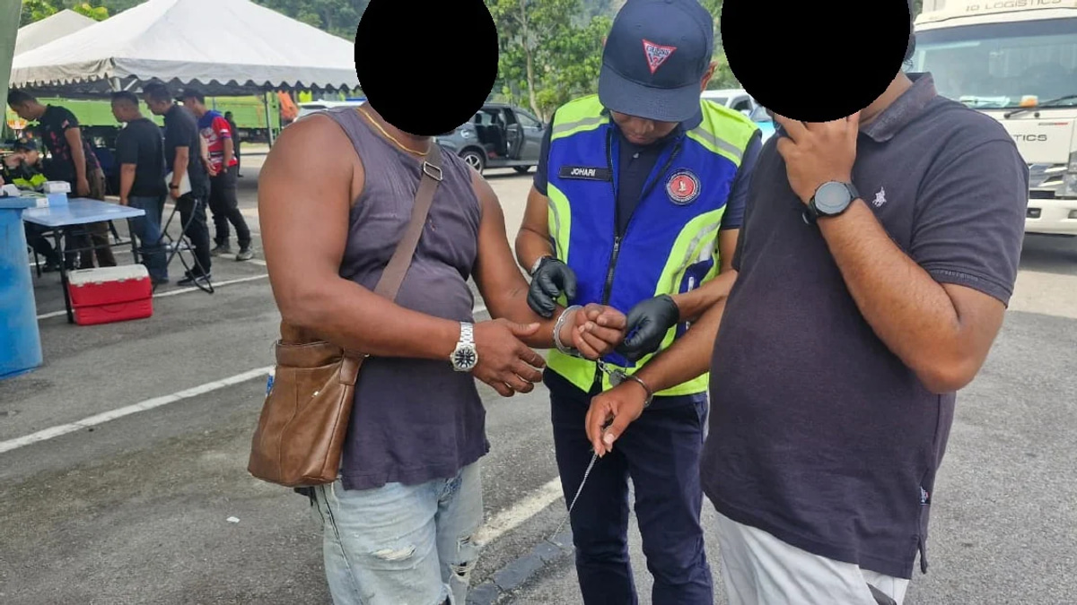 Timber Lorry Driver Among Two Arrested at Gombak Toll Plaza Drug Screening