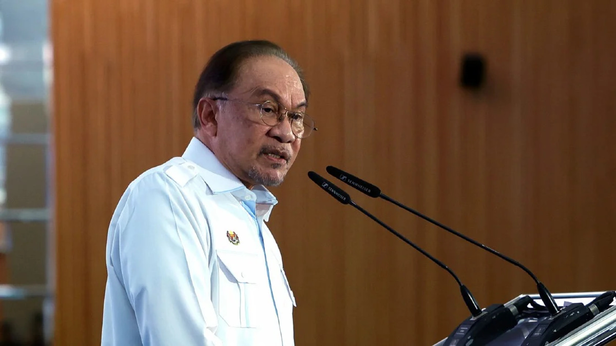 Anwar Refutes Allegations of Uneven Federal Development Funding to States