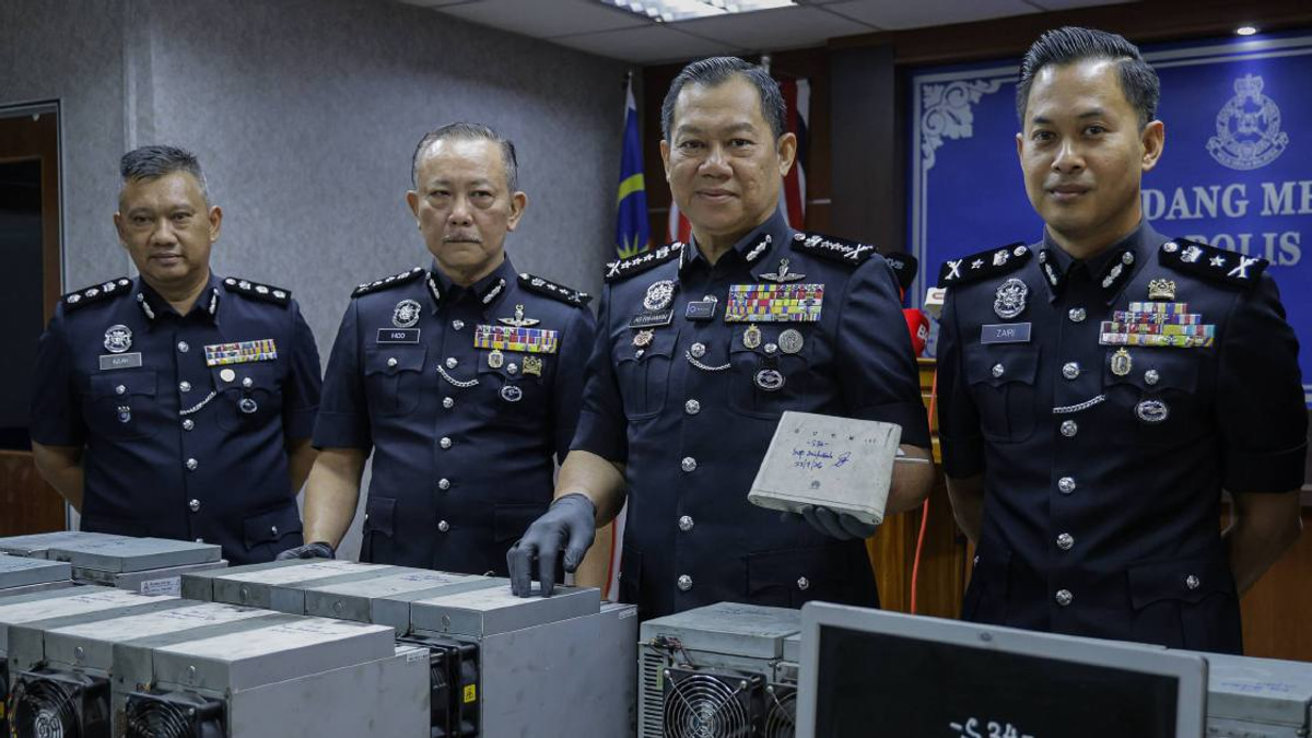Johor Police Bust Bitcoin Mining Syndicate in Major Power Theft Operation