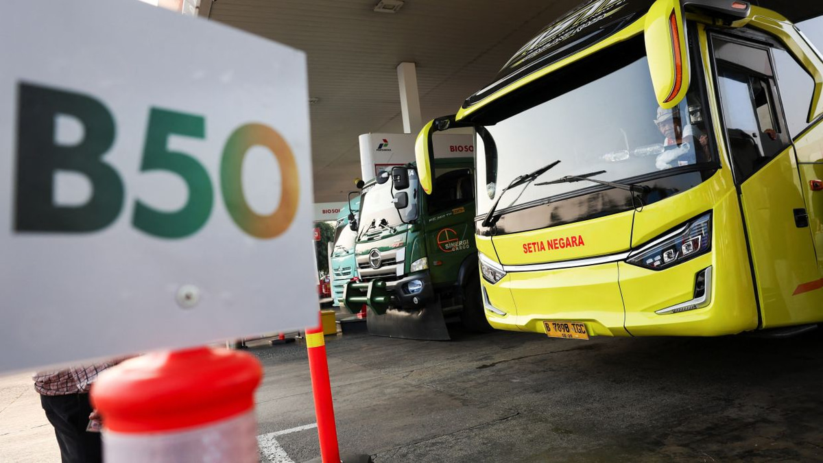Indonesia Ramps Up Palm Oil Biodiesel Push With B50 Mandate to Slash Fuel Imports