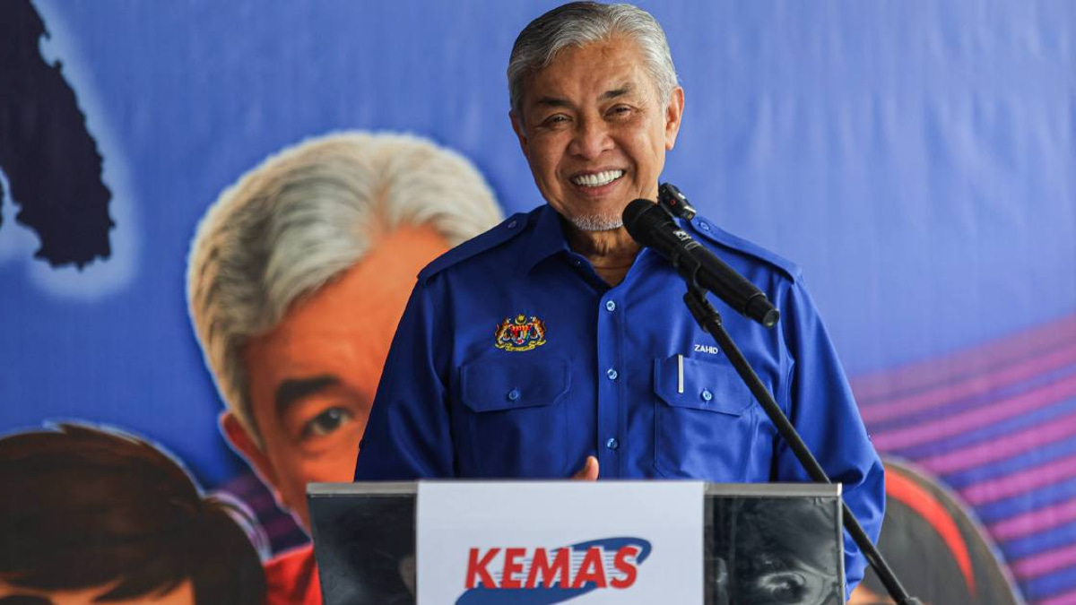 Federal unity between BN and PH holds firm despite Johor poll heat, Zahid assures