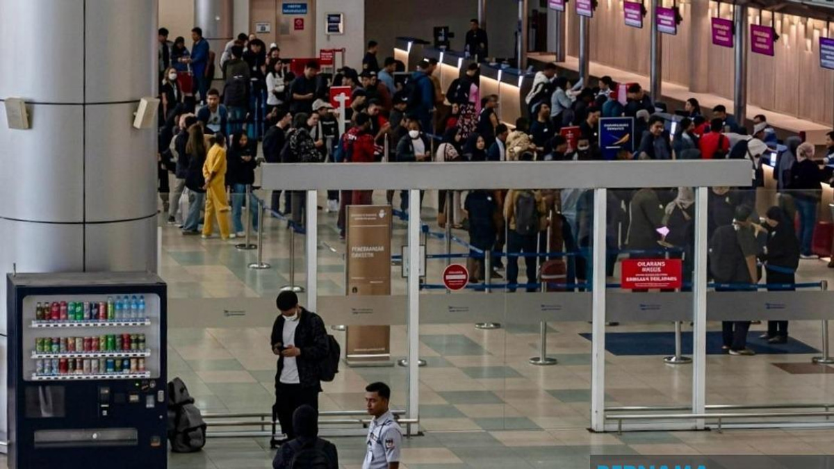 Bomb Discovery Forces Labuan Airport Runway Closure, Disrupting Multiple Flights