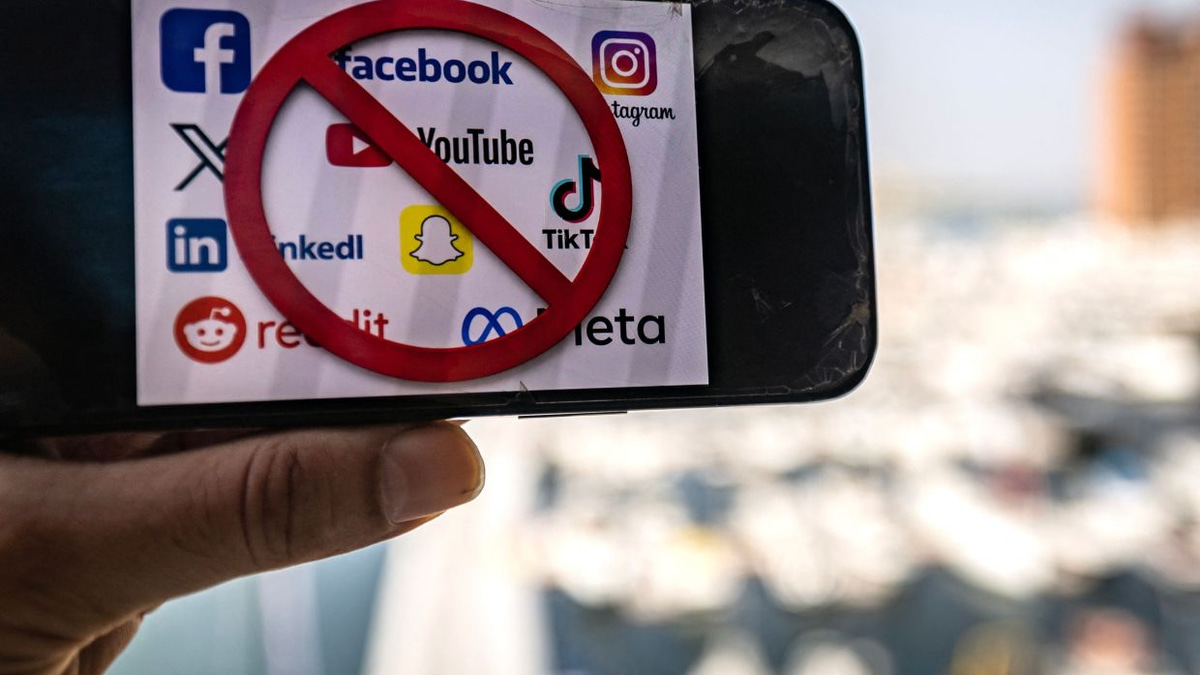 UAE Joins Global Wave of Social Media Restrictions, Banning Under-15s From Platforms