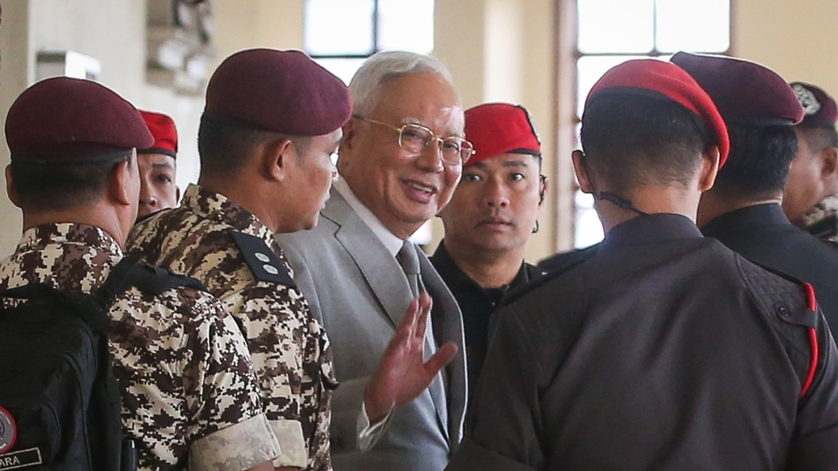 Najib to Undergo Cardiac Procedure at Serdang Hospital