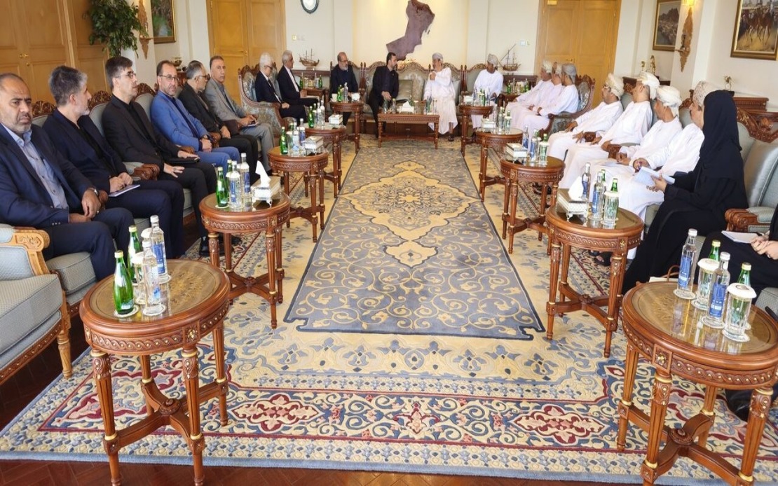 Iran and Oman Launch Joint Committee to Govern Strait of Hormuz Shipping