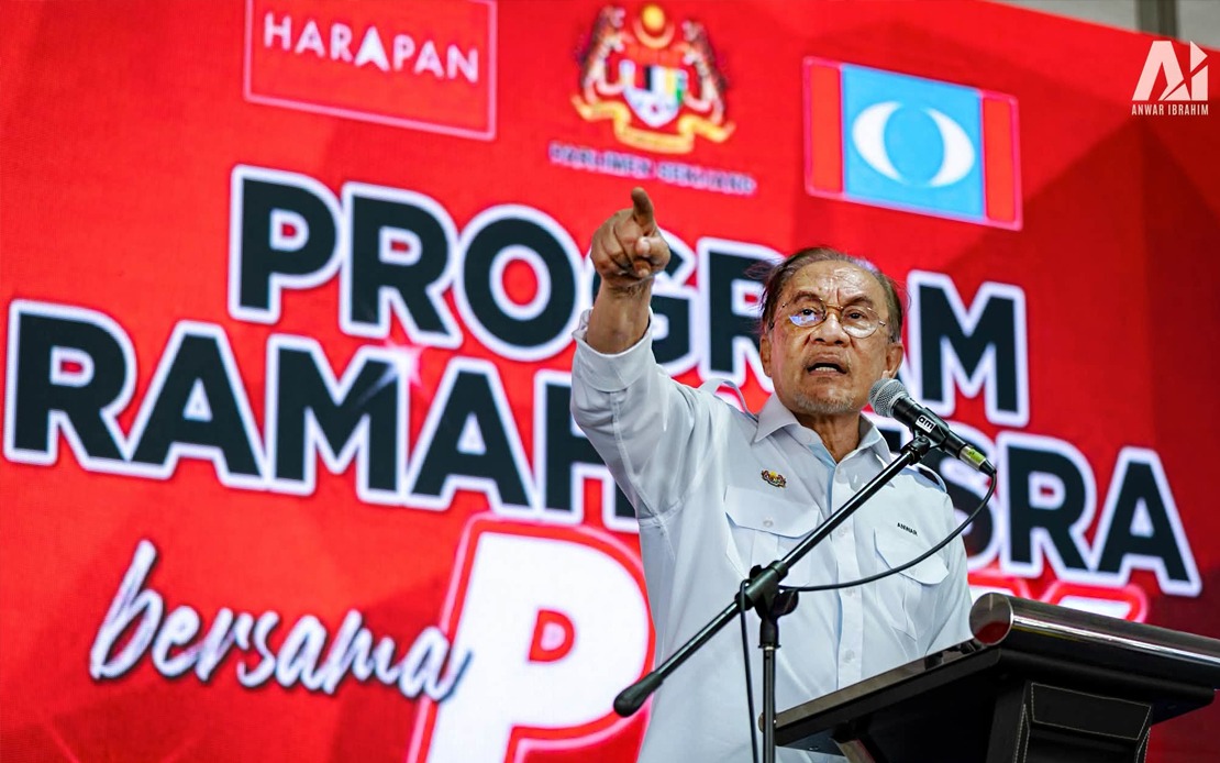 Anwar to Tackle Durian Crisis Through China Negotiations as Farmers Reel from Price Collapse
