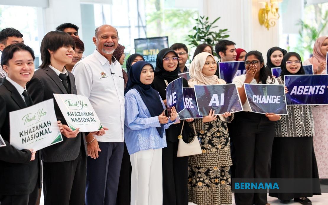 Malaysia Shifts to Proactive AI Strategy to Ready Nation for Tech Challenges