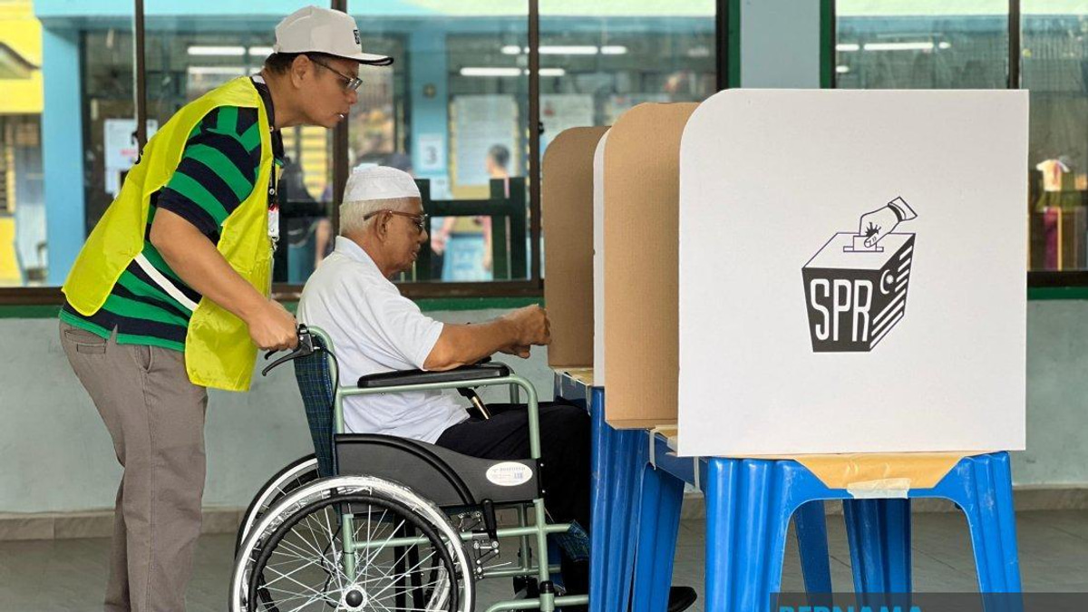 Johor State Election: All 1,076 Polling Centres Open for Voting