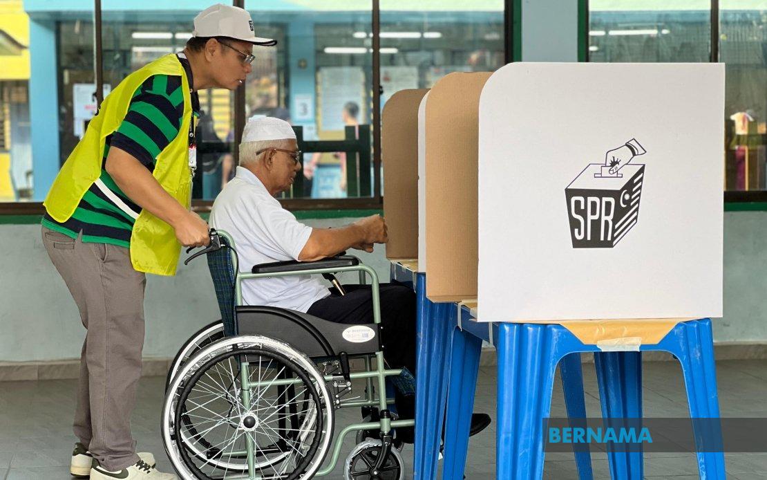 Johor State Election: All 1,076 Polling Centres Open for Voting