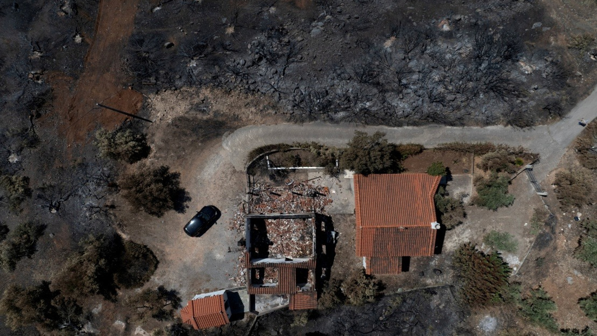 Greece Declares Highest Wildfire Alert as Extreme Conditions Threaten Athens Region