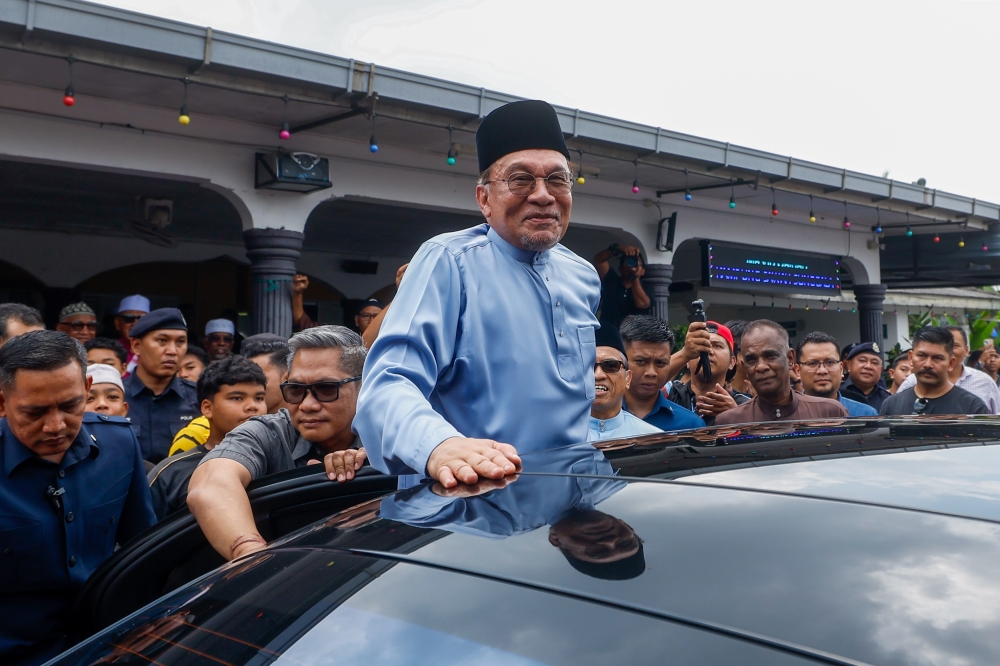 Malaysia's Israeli Travel Ban Is Political, Not Religious, Anwar Clarifies
