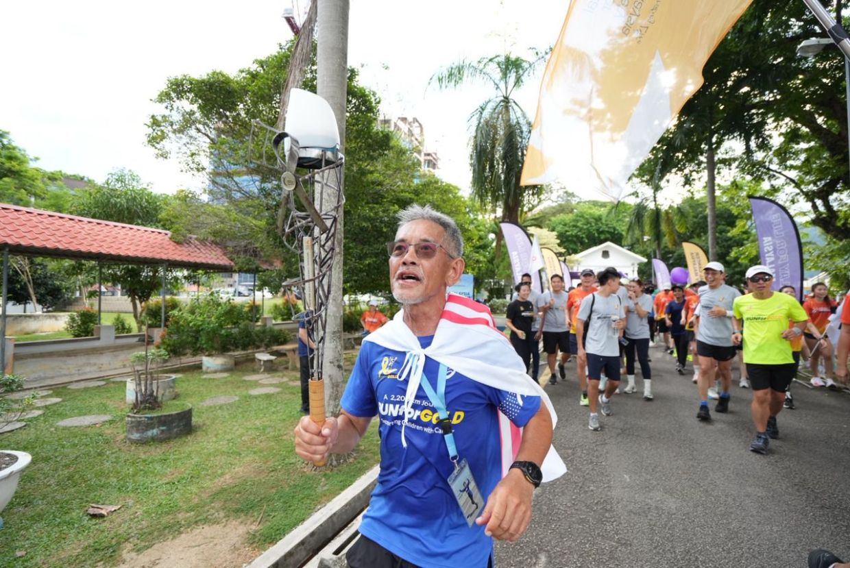 From Grief to Movement: How a Retired Engineer's 2,200km Run Across Malaysia Honours His Wife and Saves Lives