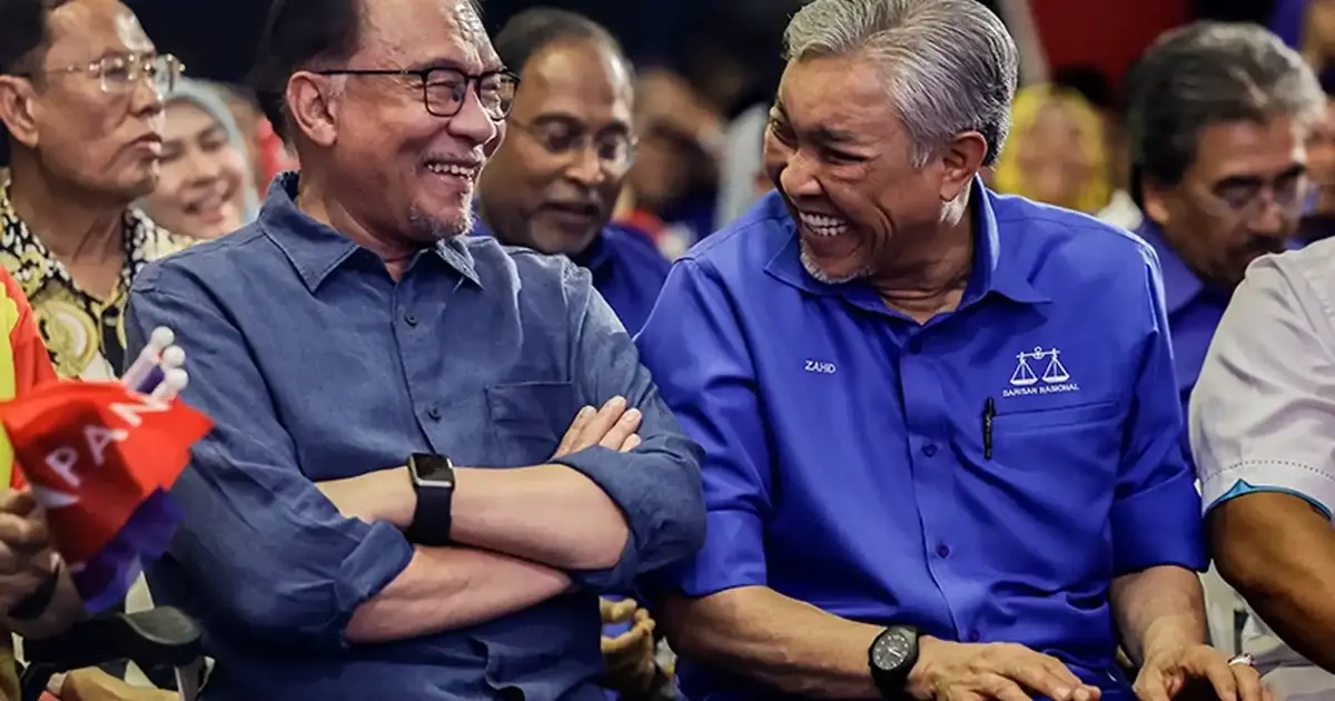 Zahid Counters Anwar's Poetic Message with Verse, Reaffirms BN's Coalition Commitment