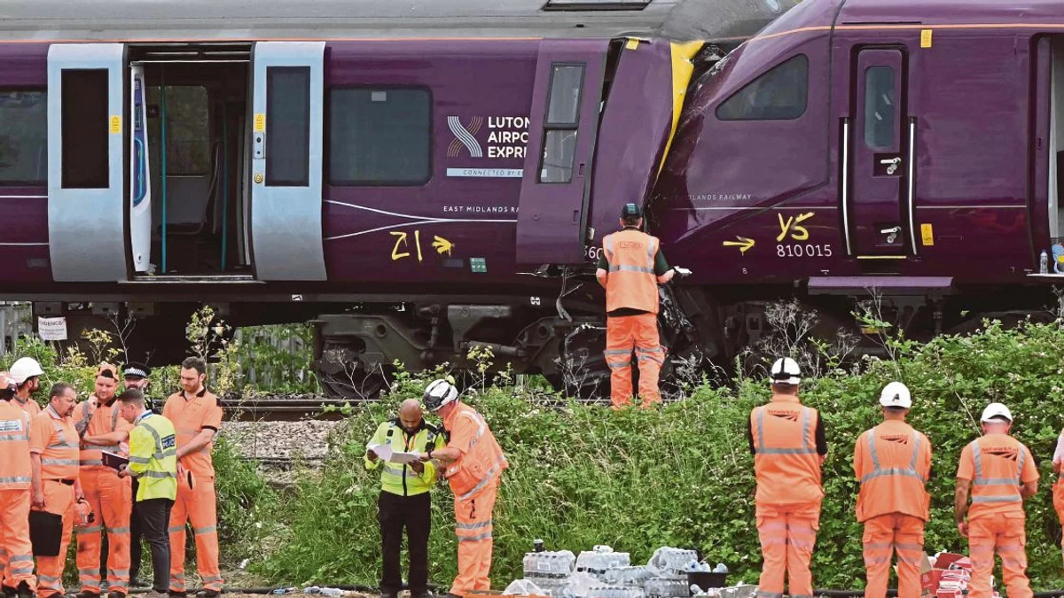 Train Driver Dies, 28 Hospitalized as UK Investigators Examine Collision North of London