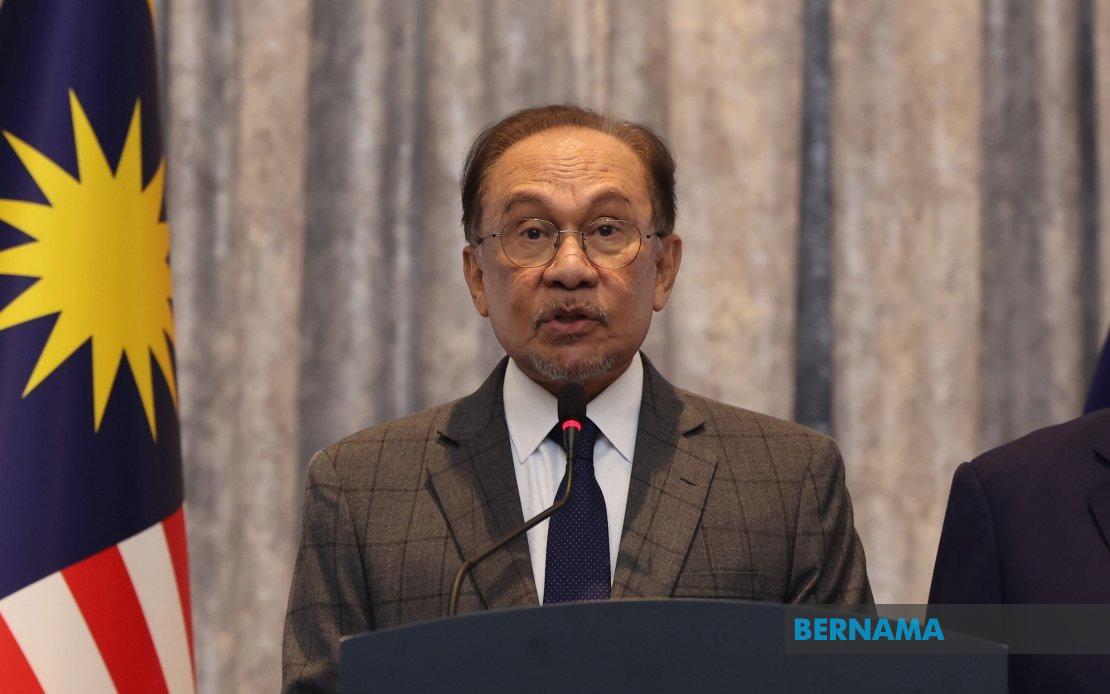 Media Must Balance Tech Adoption with Core Values, Anwar Tells Press