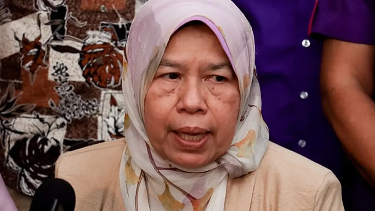 Zuraida Rules Out PKR Return Despite Anwar's Call for Veterans