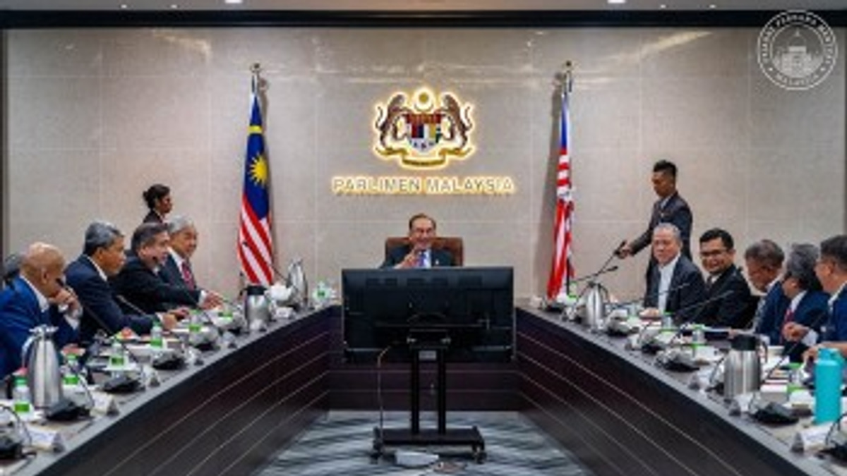 Malaysia's Government Mobilises To Support Manufacturers Amid Global Supply Pressures
