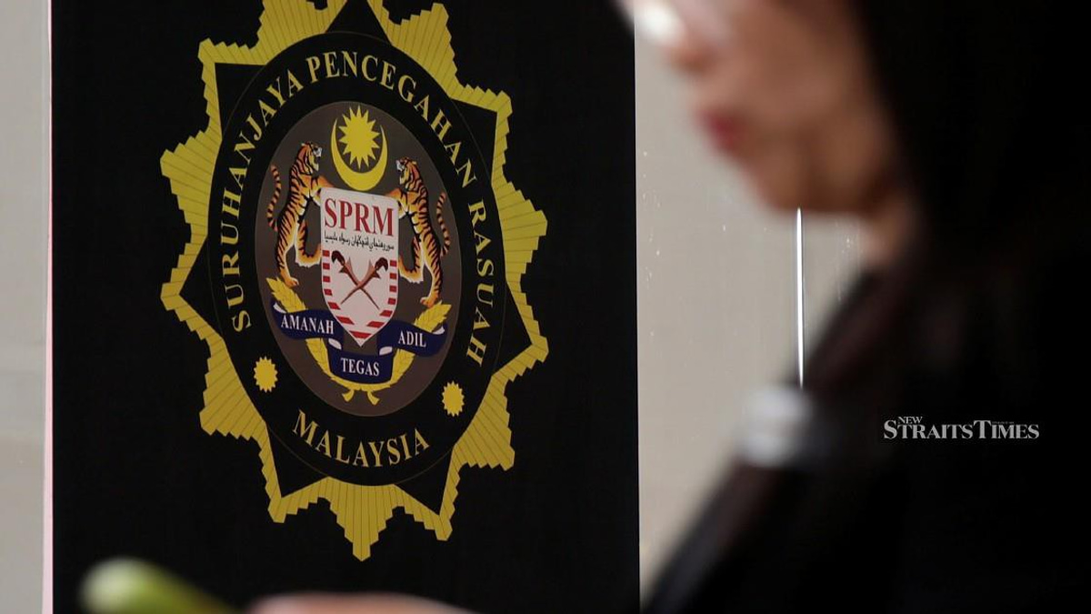Cross-party bloc of 34 MPs calls for Royal Commission into alleged MACC 'corporate mafia'