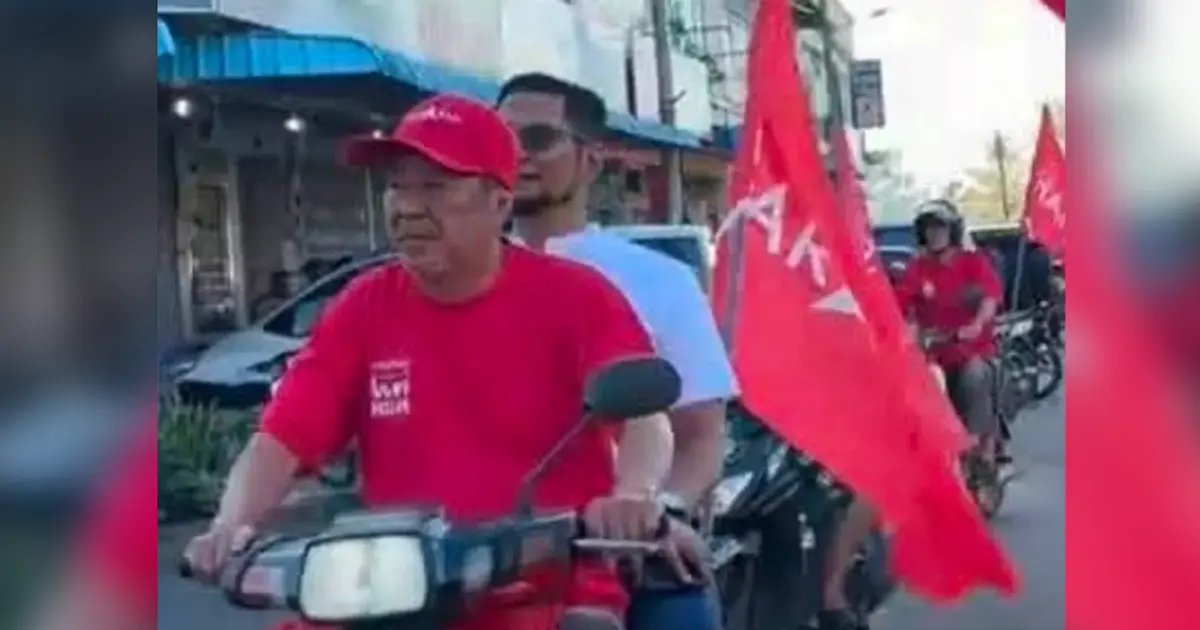 Transport Minister Loke Siew Fook Criticises Coalition Politicians For Unsafe Motorcycle Riding