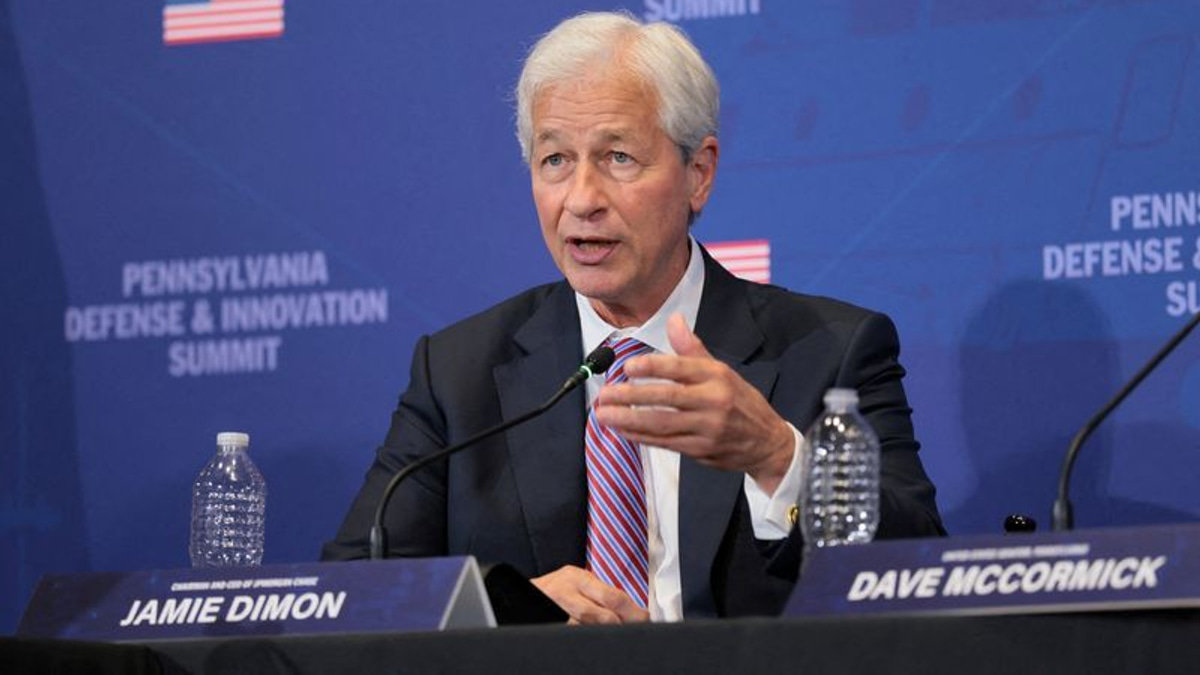 JPMorgan's Dimon Spearheads Corporate Push to Address AI Risks Across Critical Infrastructure