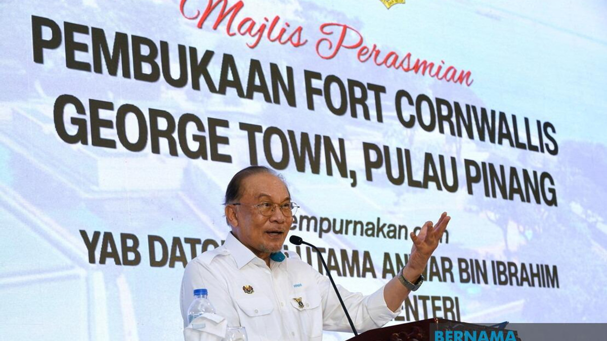 PM Anwar Urges Historical Sites to Serve as Educational Hubs, Not Mere Tourist Destinations