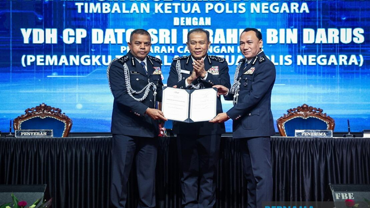 Ayob Khan's Three Decades of Service Honoured as He Steps Down as Deputy Police Chief