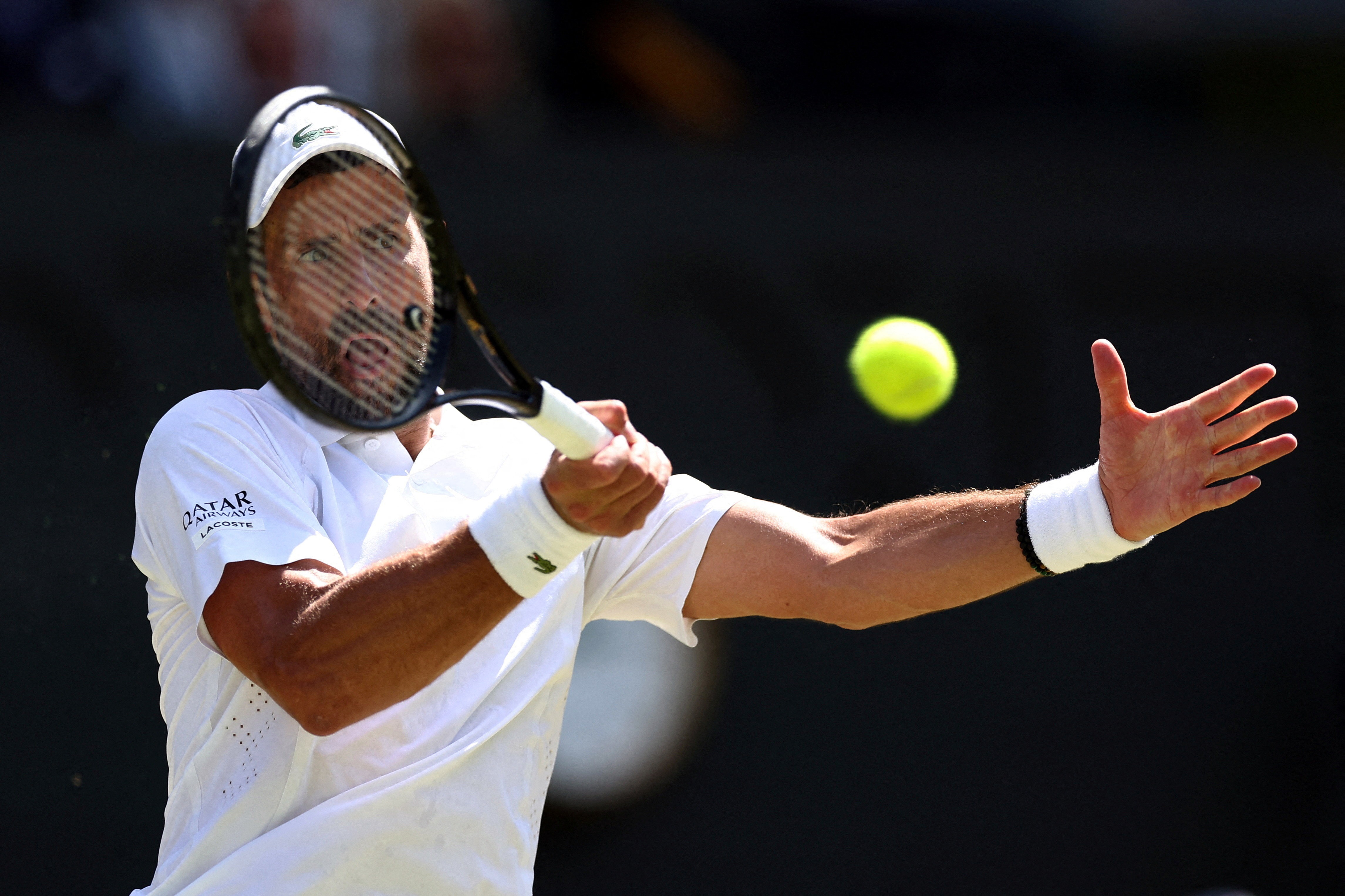 Djokovic Battles Through Historic Wimbledon Quarterfinal, Clashes With Referee Over Court Roof