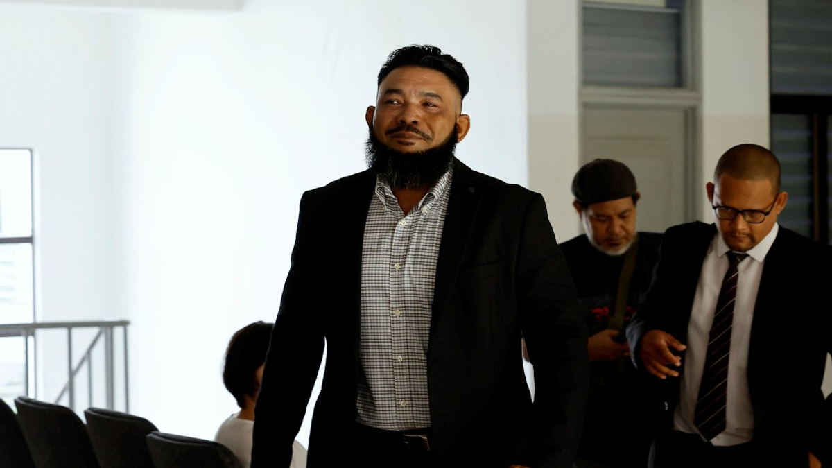 Papagomo ordered to present defence in PKR defection false post case