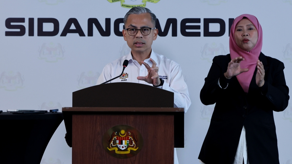 PM Orders Rapid Processing of 15,000 Foreign Worker Applications to Address Labour Shortage