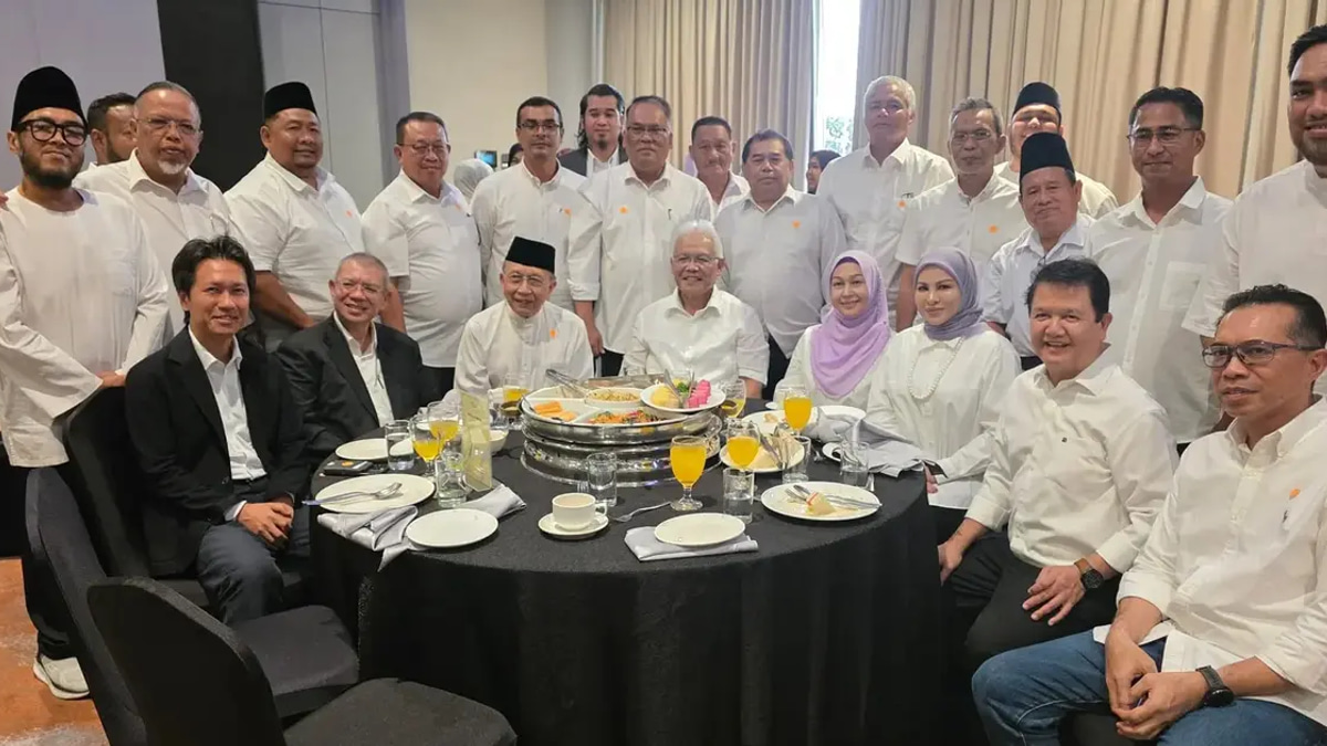 Hamzah Named President of Wawasan as Party Restructures Leadership