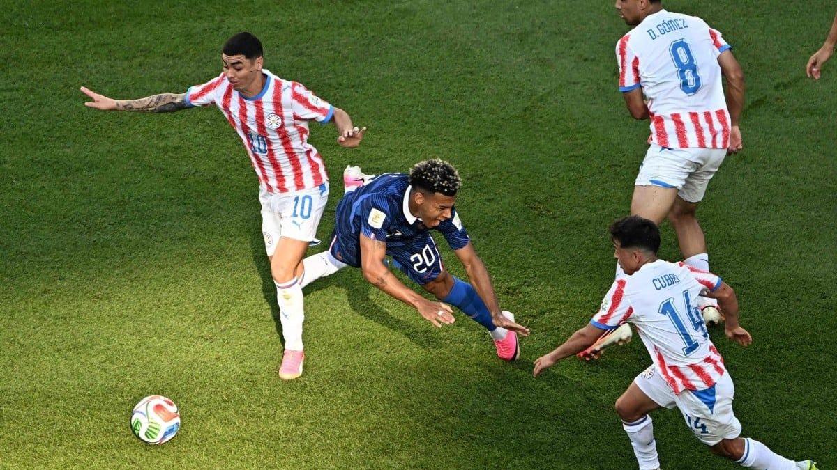 Chinese football fans criticise Paraguay's physical approach in World Cup loss to France